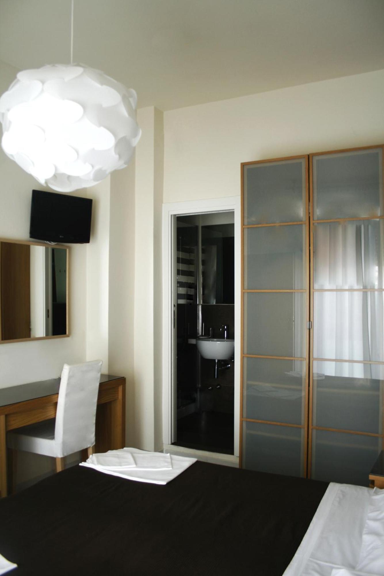 Hotel Esplanade Rimini Extérieur photo