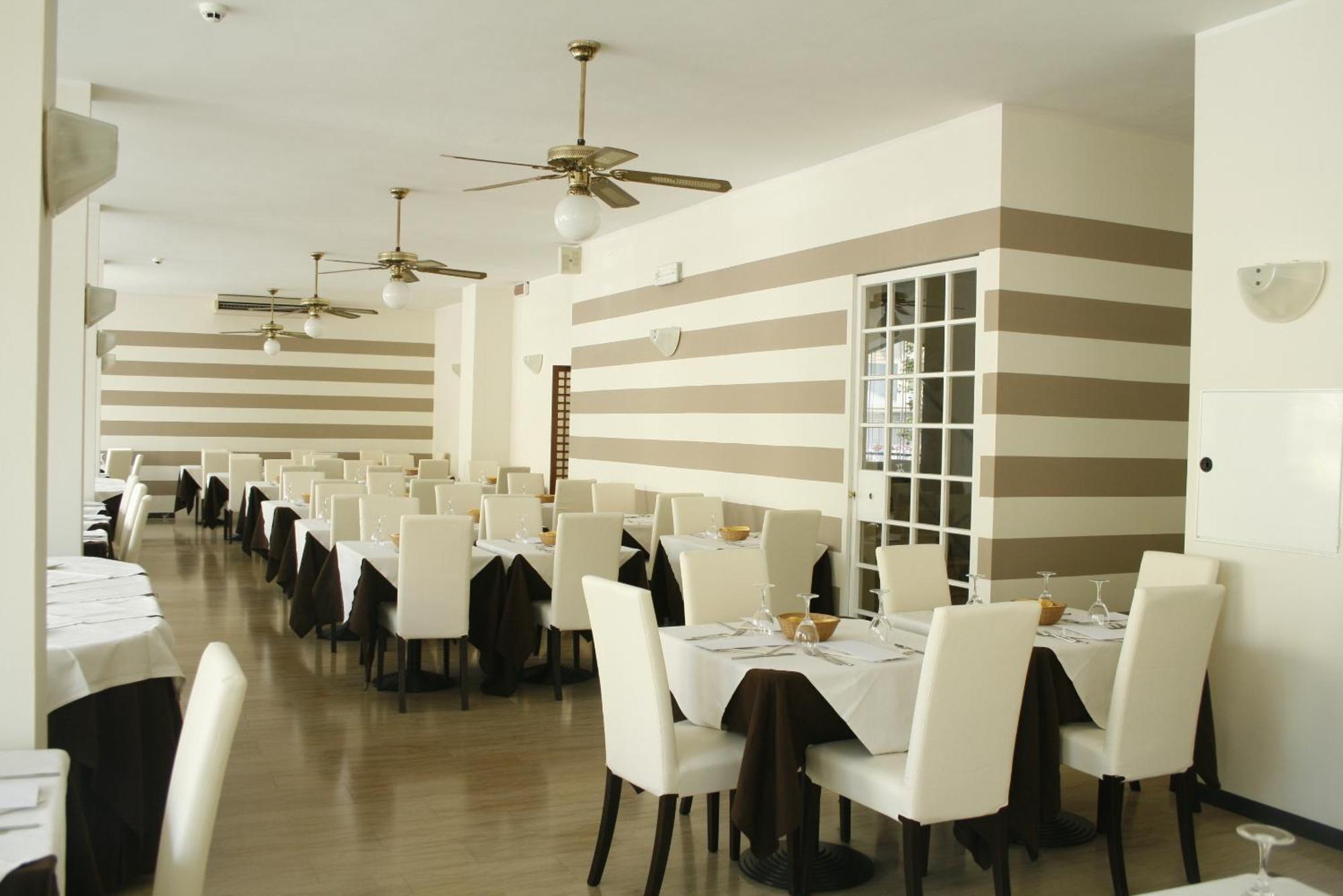 Hotel Esplanade Rimini Extérieur photo